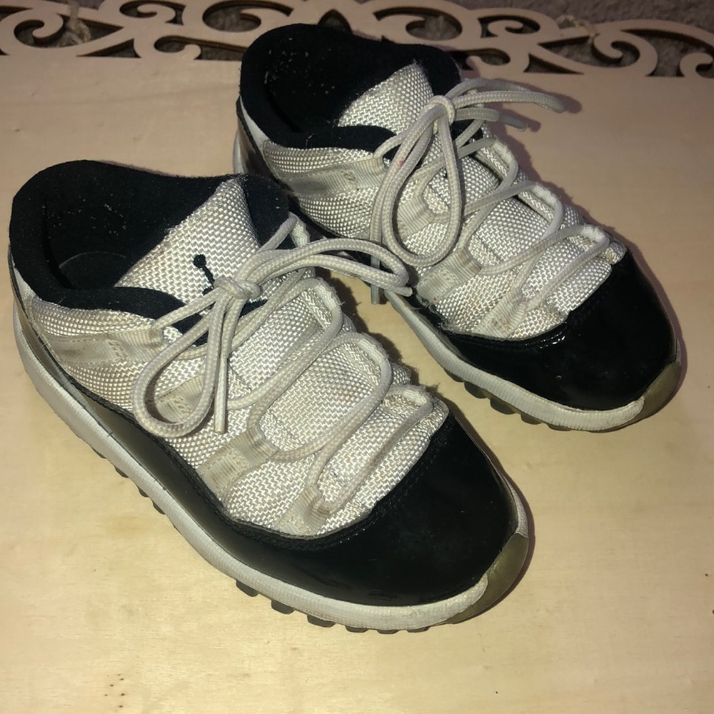 Jordan Concord Retro 11 Low Sz 10c toddler unisex